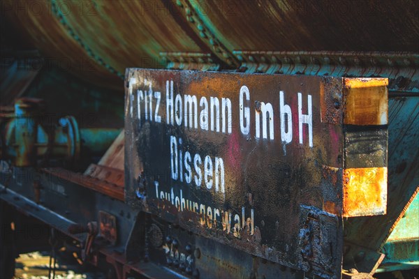 Sign on wagon