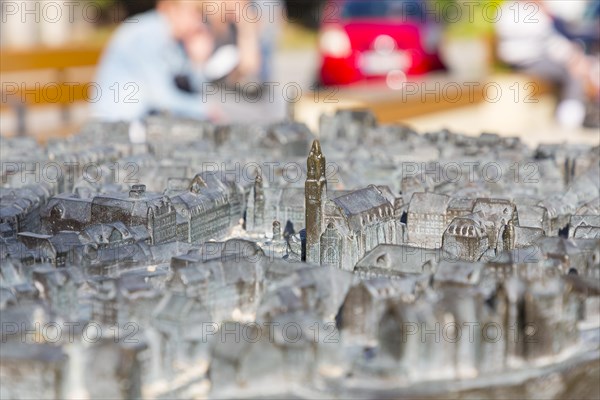 Model of the city in bronze on the Lutherplatz