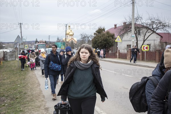 Ukrainian refugees at the border