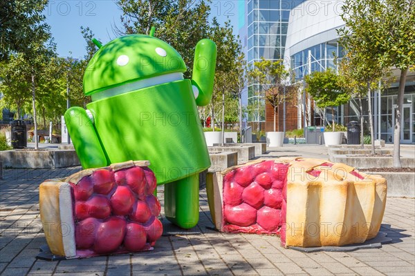 Google Android figure in front of the Headquarters HQ in Mountain View