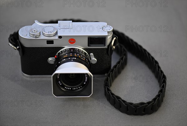 Leica M11 rangefinder camera