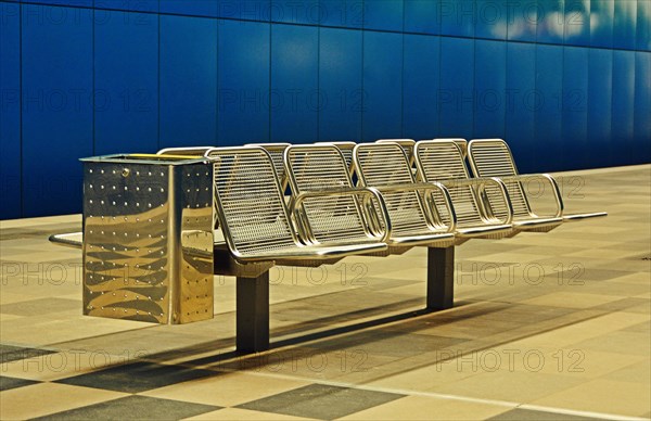 Metal seating