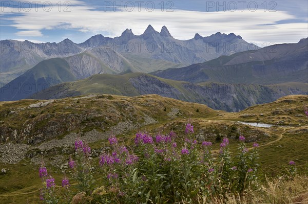 View from Col de la Croix de Fer to Aiguille Centrale d'Arves