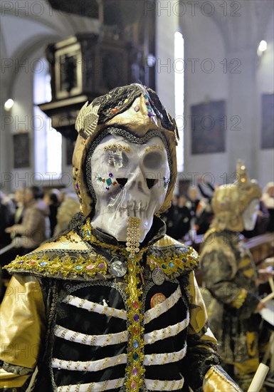 St. Leodegar Carnival Mass in the courtyard