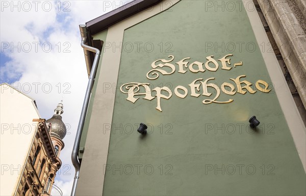 Lettering Stadt-Apotheke an der Karlstrasse