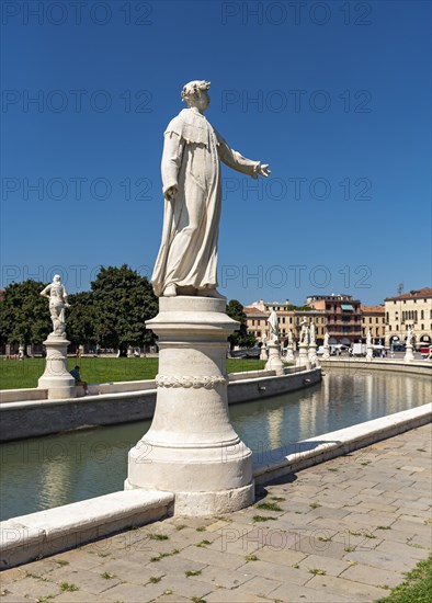 Statue at Prato della Valle square