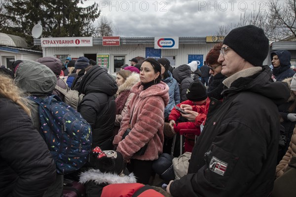 Ukrainian refugees at the border