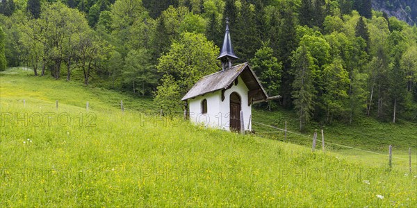 Wiesenkapelle near Spielmannsau
