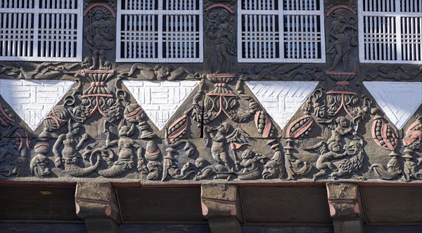 Woodcarvings at Huneborstel's House