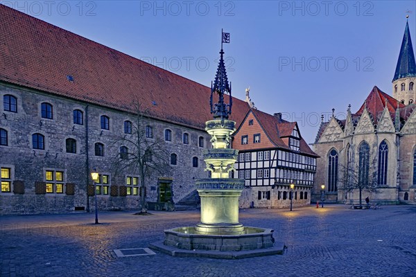 Old Town Market with Gewandhaus