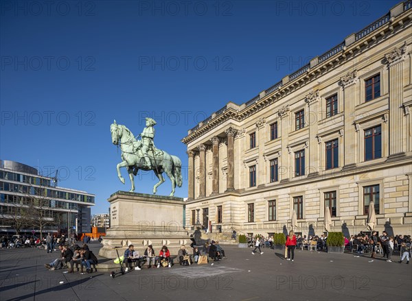 Equestrian statue of Duke Carl Wilhelm Ferdinand