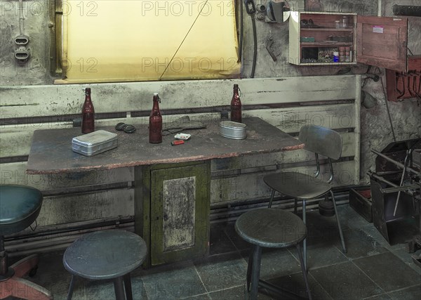 Snack table with spice cabinet in a former valve factory