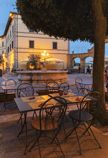 Piazza della Repubblica in the evening