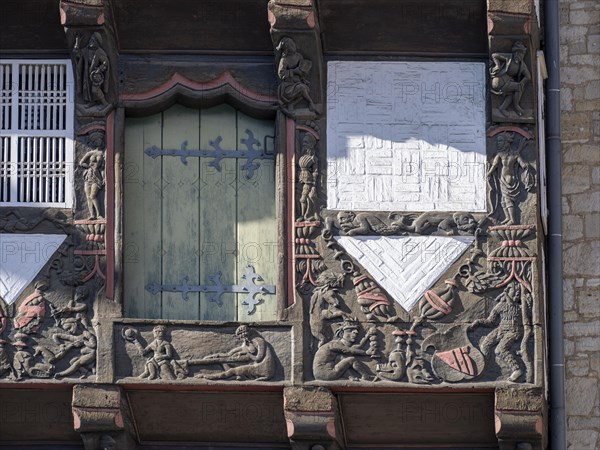 Woodcarvings at Huneborstel's House