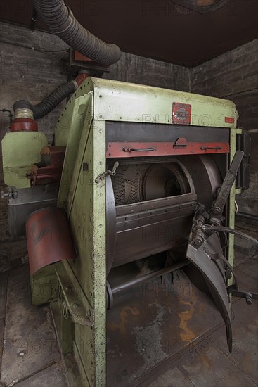 Sandblasting blower of a former valve factory