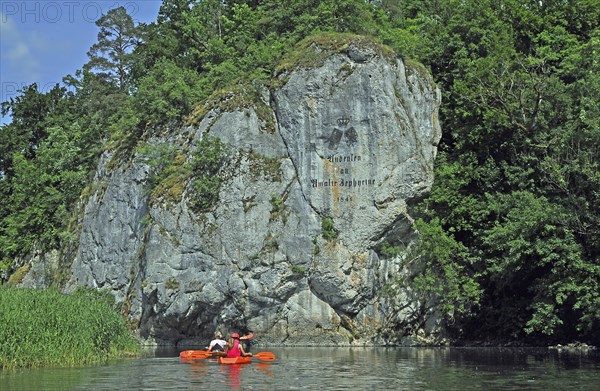 Kayakers paddling on the Danube in front of Amalienfelsen