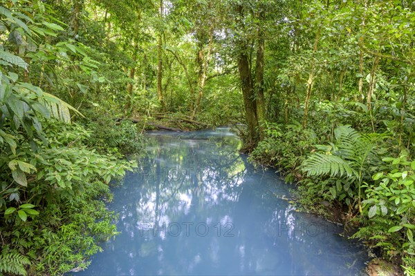 Blue turquoise water of the Rio Celeste caused by sulphur and calcium carbonate