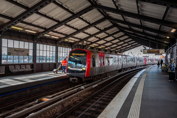 Baumwall Station