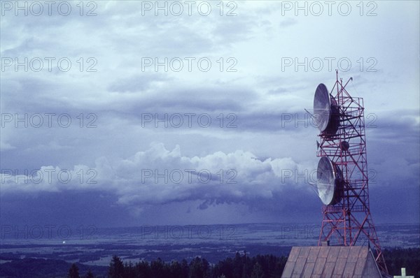 American transmitter on Hohenpeissenberg On the left in the valley