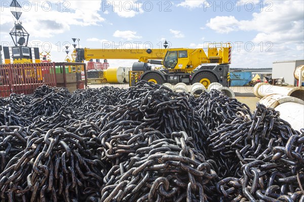 heavy steel chains