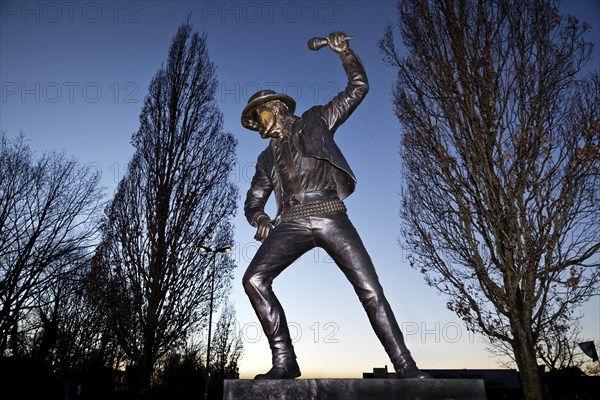 Bronze sculpture of Udo Lindenberg in his birthplace Gronau