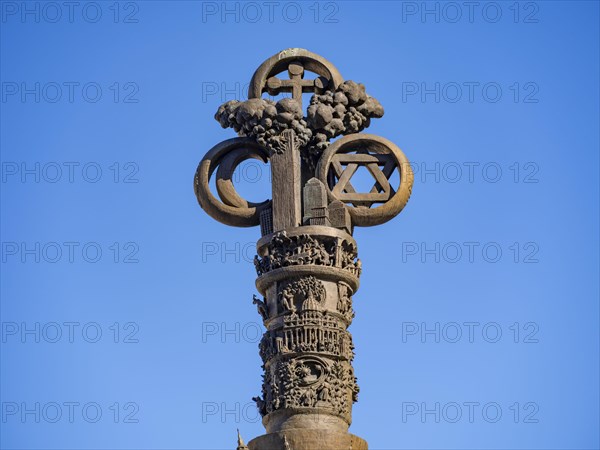 2000 Years of Christianity is the title of the bronze monumental column by the artist Juergen Weber on Braunschweig's Ruhfaeutchenplatz. The development of Christianity over the last 2000 years is depicted in several scenes. In the head of the column are the symbols of the three world religions Christianity