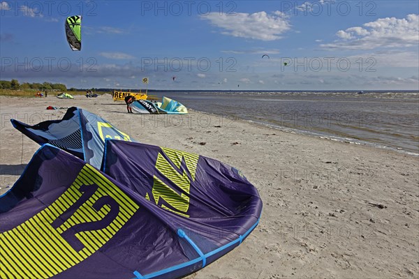 Kitesurfer