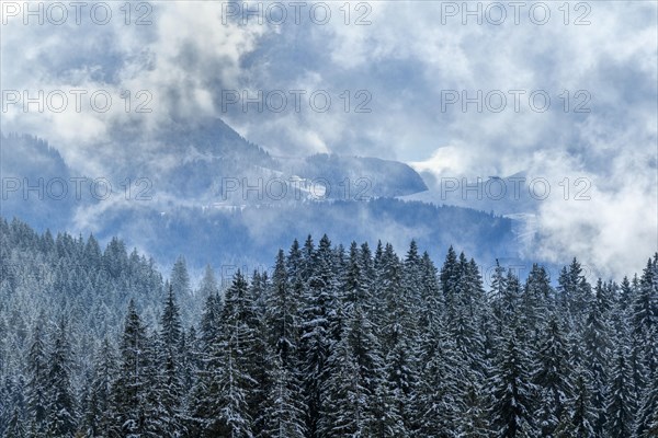 View from the snow-covered Winklmoosalm