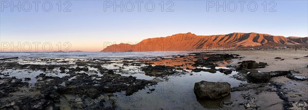 Evening light at Caleta de Famara beach