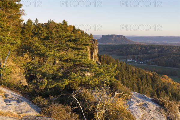 Rocks and autumnal mixed forest on the Pfaffenstein