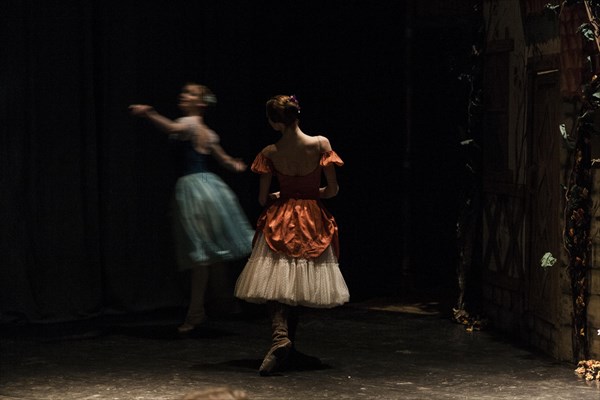 Ballet dancers during the performance of Tchaikovsky s Nutcracker in St. Petersburg