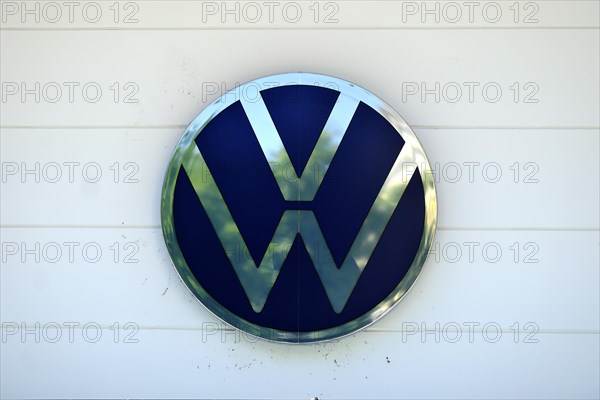 New VW logo and logotype