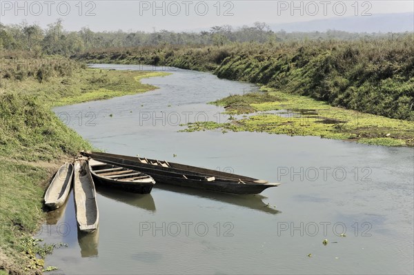 Boat trip on the Rapti River