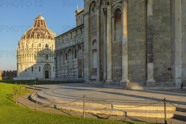 Cathedral of Santa Maria Assunta with Baptistery in Piazza dei Miracoil