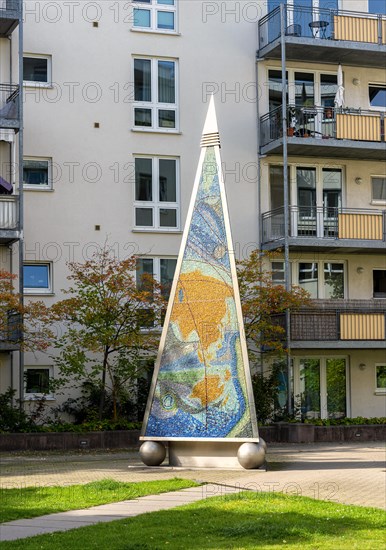 Glass pyramid on a backyard in Albrechtstrasse in Mitte