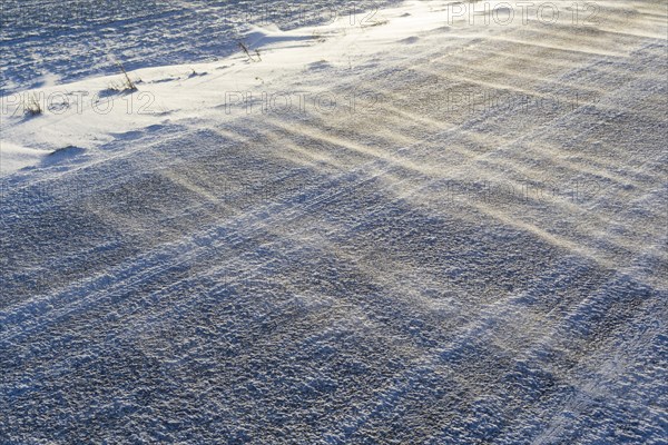 Snowdrifts on a country road between Rammenau and Frankenthal