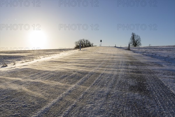 Snowdrifts on a country road between Rammenau and Frankenthal