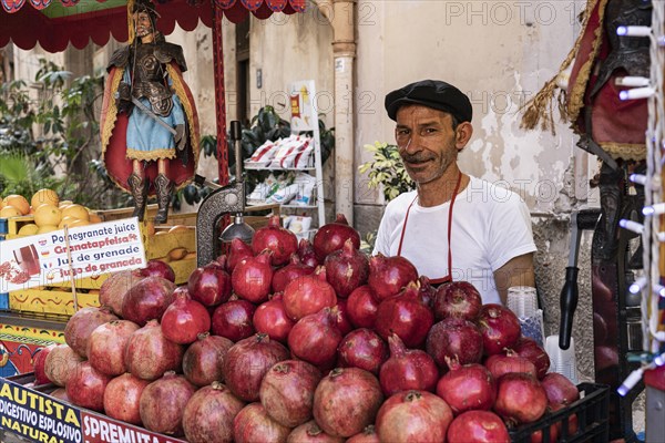 Fruit stand