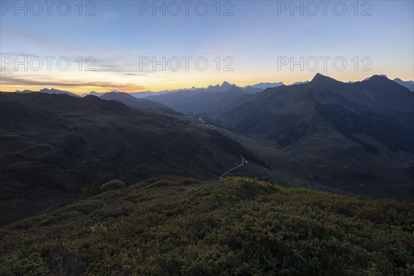 Mountain panorama in front of sunrise from Portlakopf