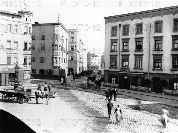 Ludwigsplastz and Kaiserstrasse