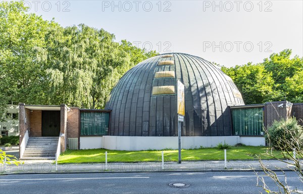 Synagogue with community centre from 1959