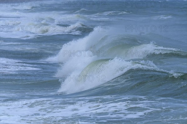 Breaking Wave