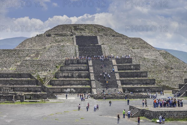 Pyramid of the Moon Piramide de la Luna