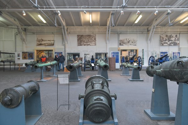 Exhibition of weapons in the drill hall