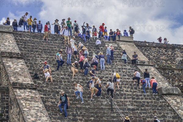 Pyramid of the Moon Piramide de la Luna