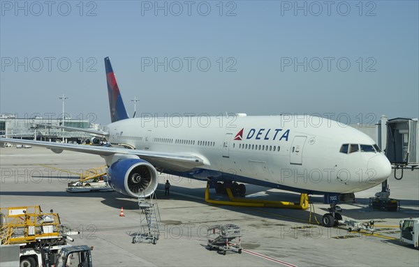 Plane Delta