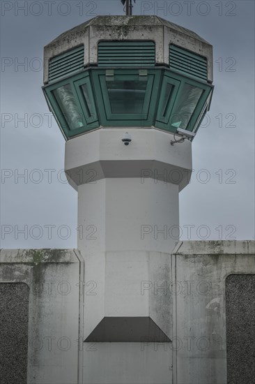 Guard tower