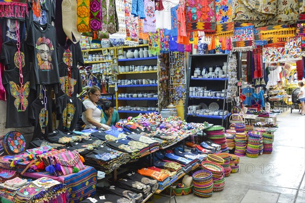 Artisan Market Mercado De Artesanias La Ciudadela