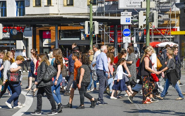 Pedestrian crossing