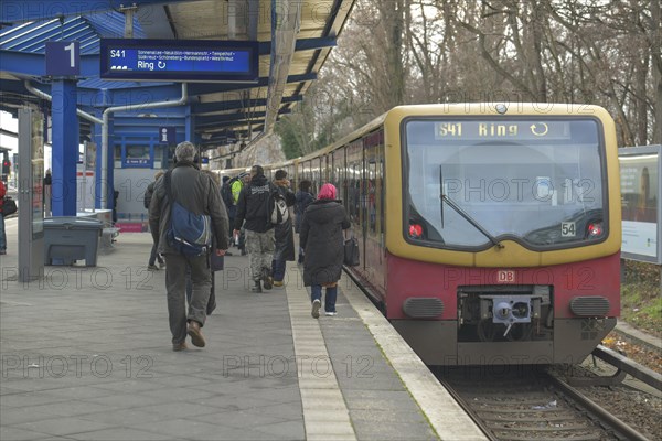 S-Bahn at Treptower Park S-Bahn station